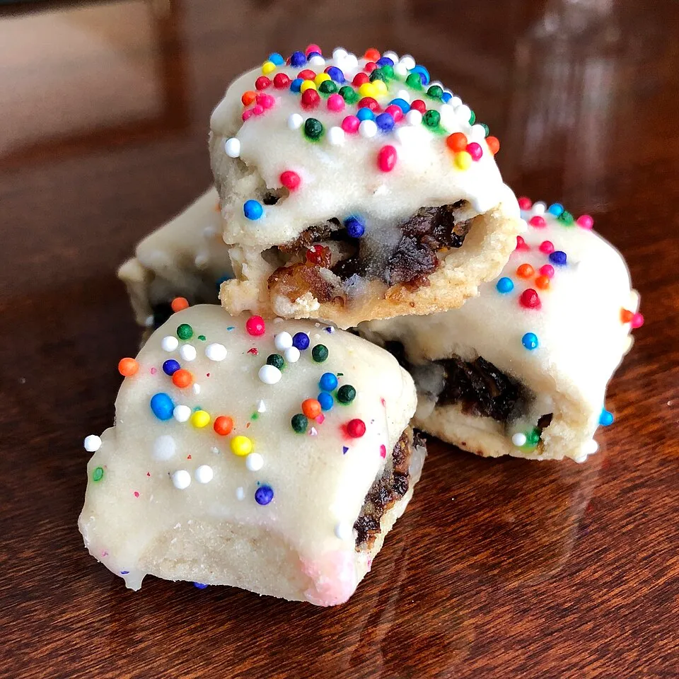 Stuffed cookie