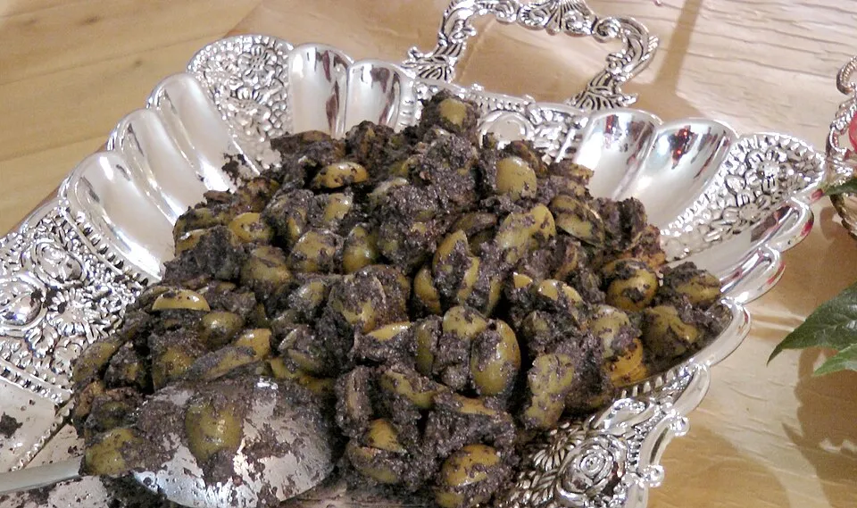 zeytoon parvardeh